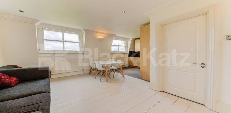 			STUNNING ONE BED!  , 1 Bedroom, 1 bath, 1 reception Flat			 Tollington Way, HOLLOWAY